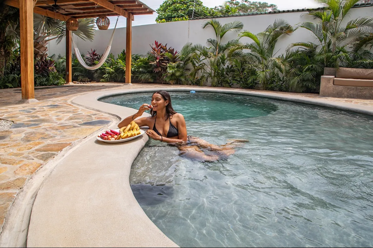 King Size Bed / AC /Starlink / Private Patio/Grill