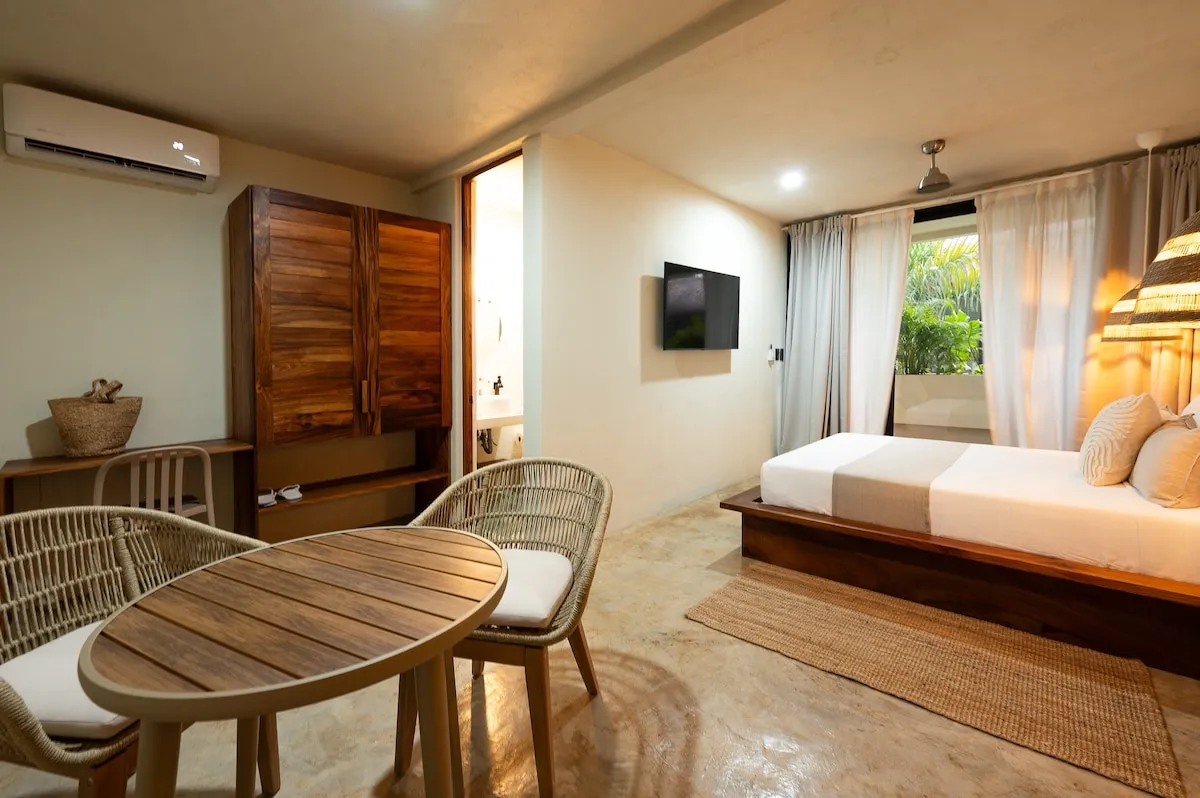Bedroom 3 Hotel Casa Nogales – Starlink Wi-Fi