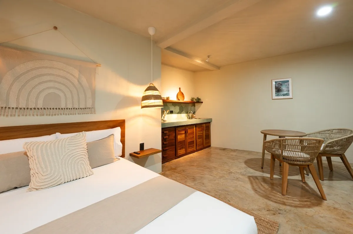 Bedroom 3 Hotel Casa Nogales – Starlink Wi-Fi