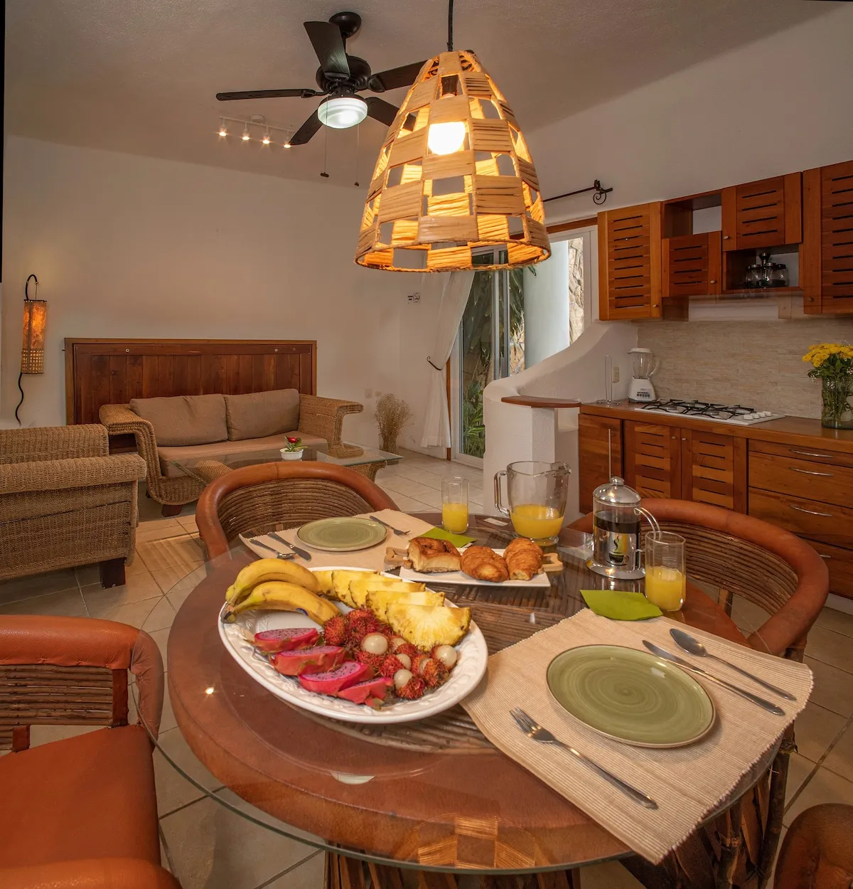 King Size Bed/ AC/ Pool / Terrace / Grill