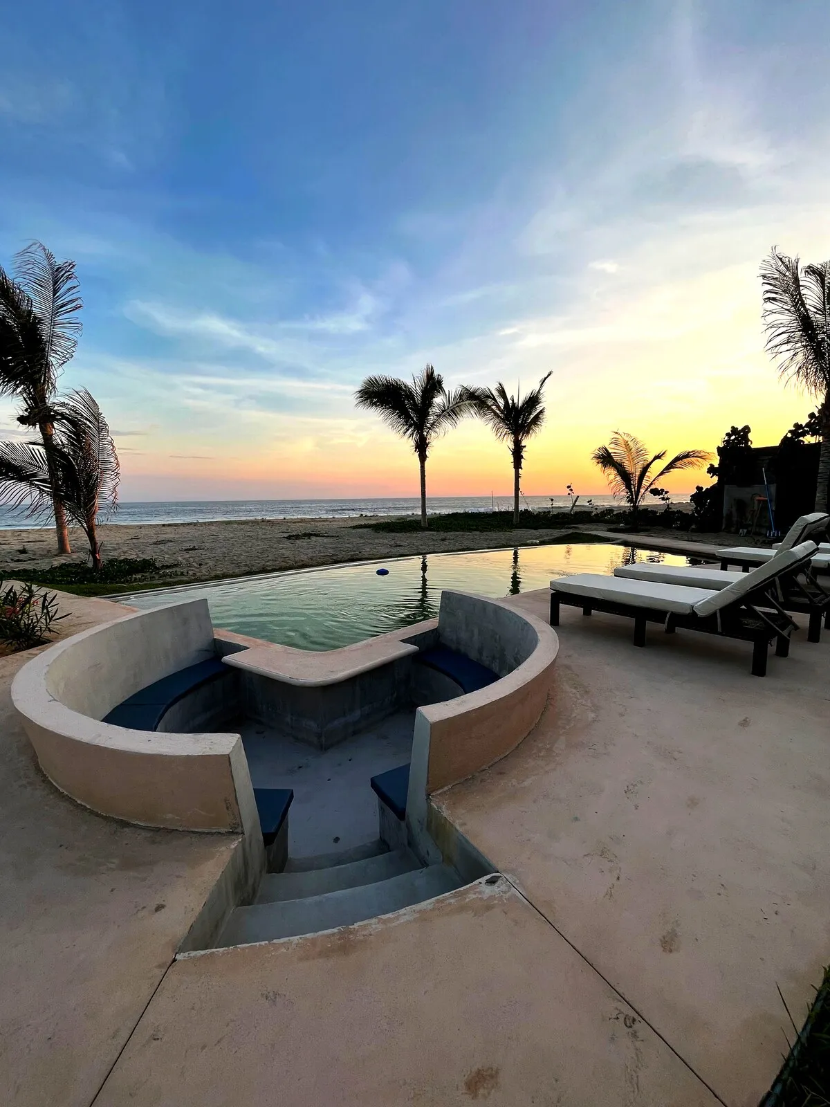 Casa Lyuu – Beach front