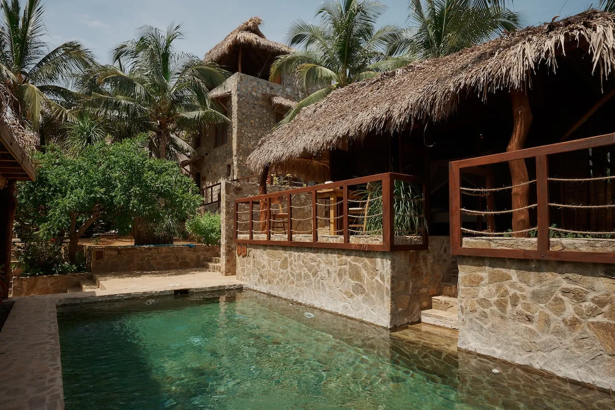 Casa del Mar/ Rustic design / Pool / AC / Breakfast