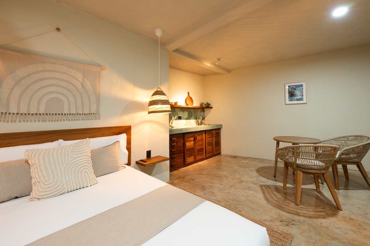 Bedroom 3 Hotel Casa Nogales – Starlink Wi-Fi
