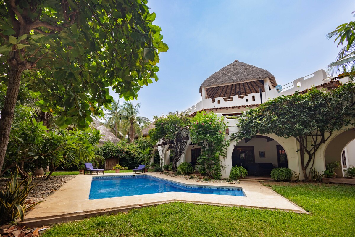 Villa vs. Apartment vs. Bungalow: Which Rental Type is Right for You in Puerto Escondido?