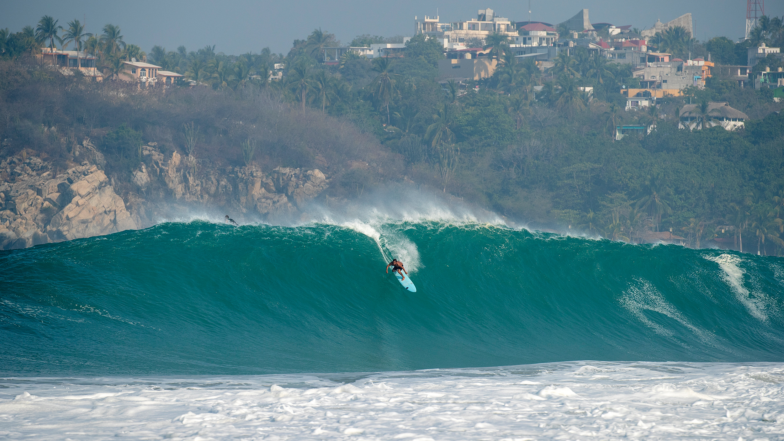 Planning a Surf Trip: Best Places Near Puerto Escondido’s Top Breaks