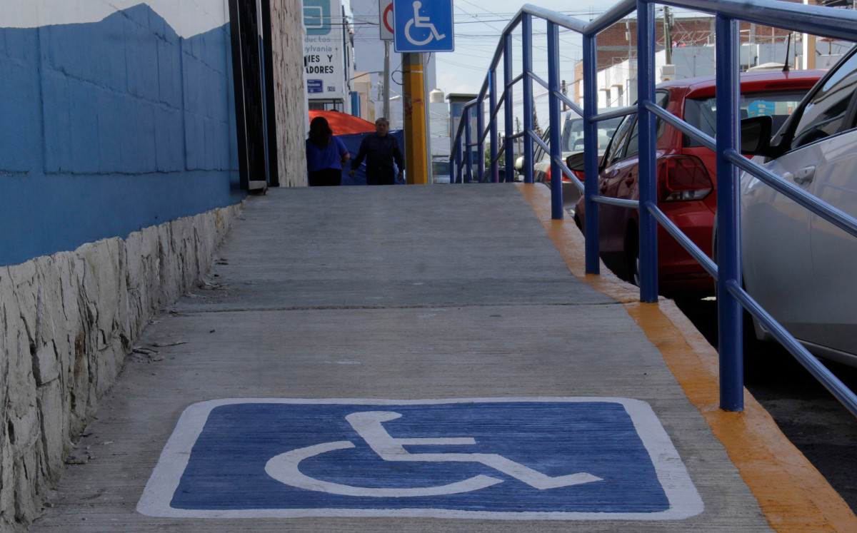 Accessibility Guide: Finding Wheelchair-Friendly Rentals in Puerto Escondido